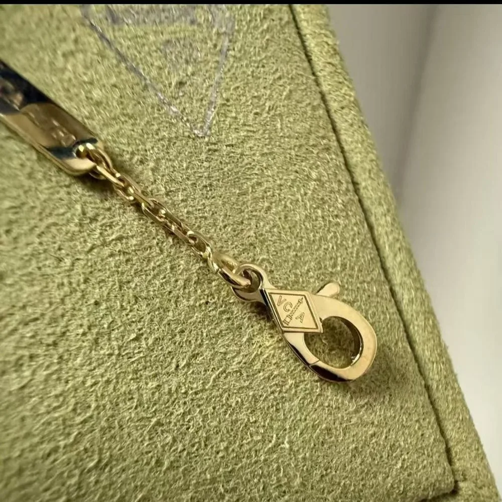 VCA Clover Necklace - Image 5