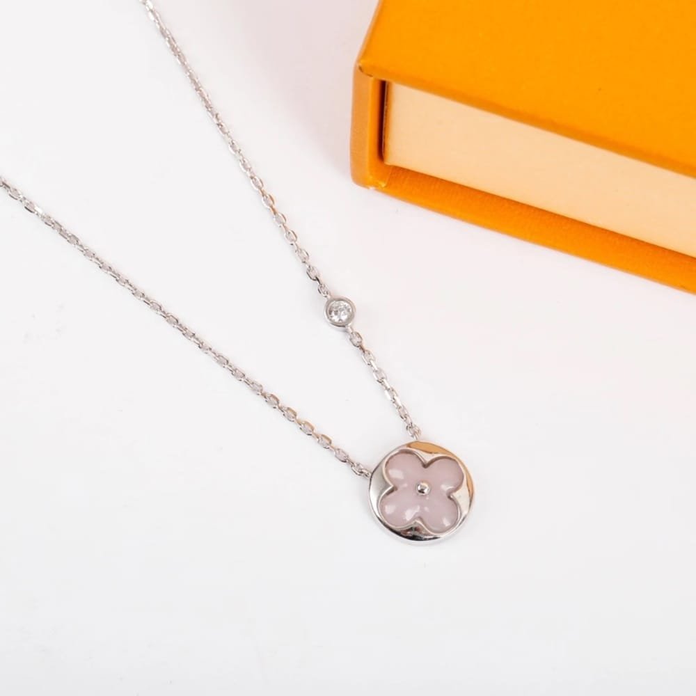 LV Clover 4 Colors Necklace - Image 2